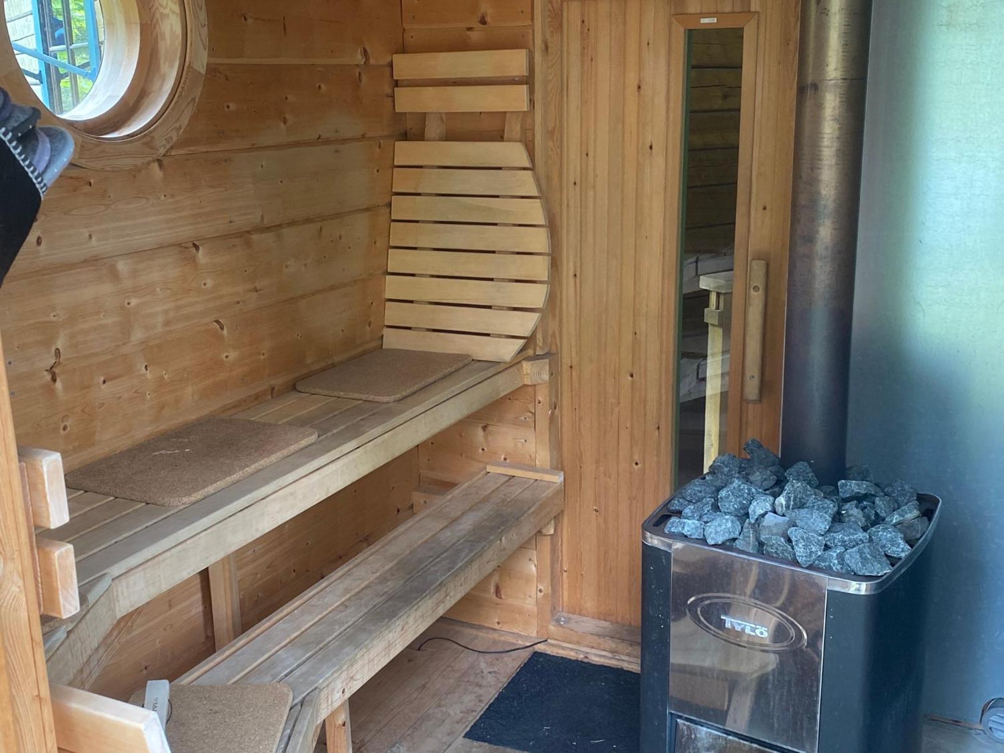 Mullsjö Timrad Stuga I Kanten Av Skogen Med Spa Moejlighet מראה חיצוני תמונה
